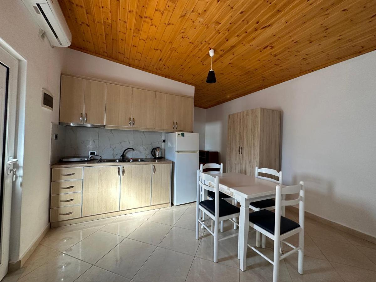 Guesthouse Vila Ari Ksamil Extérieur photo