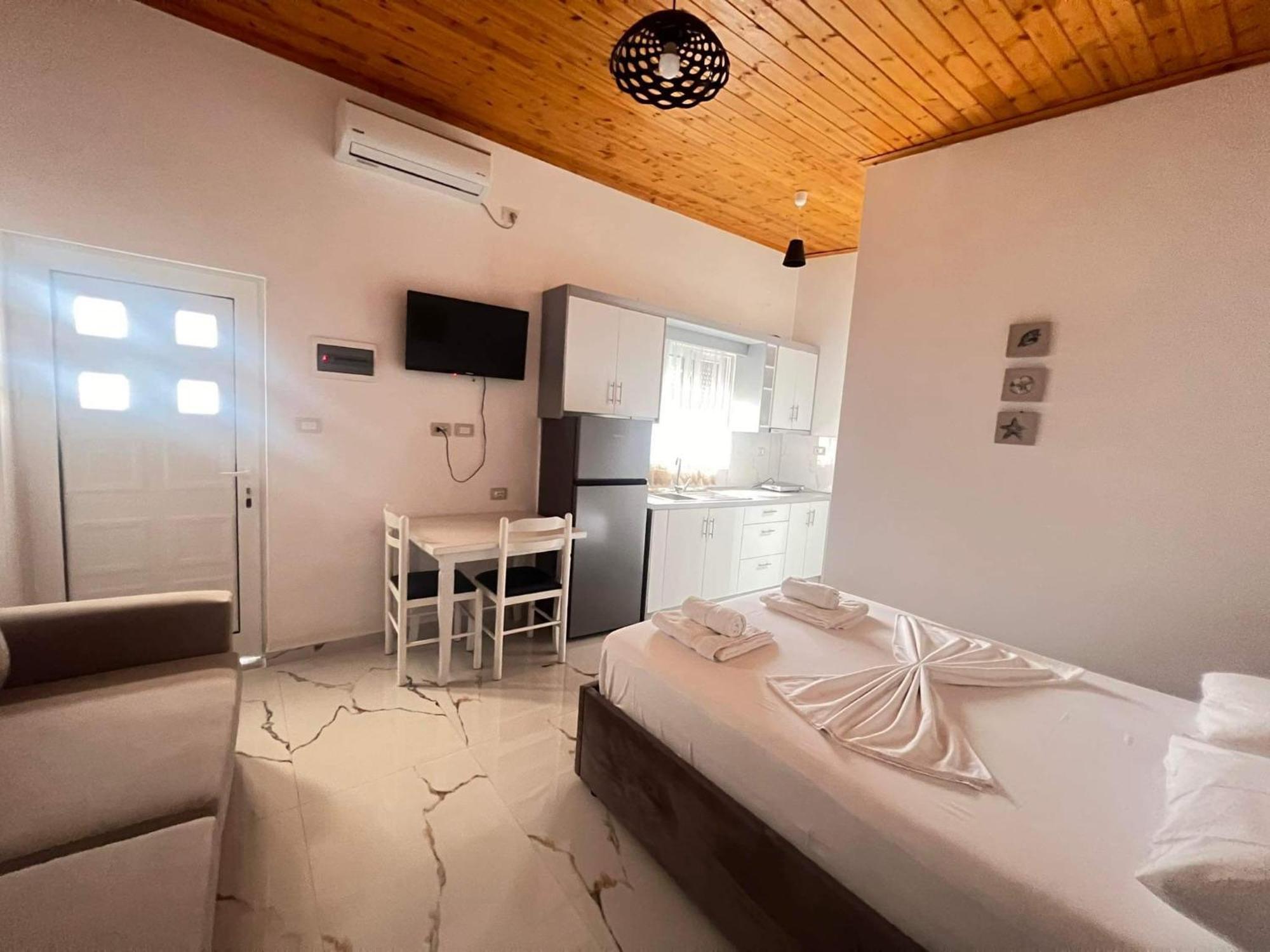 Guesthouse Vila Ari Ksamil Extérieur photo