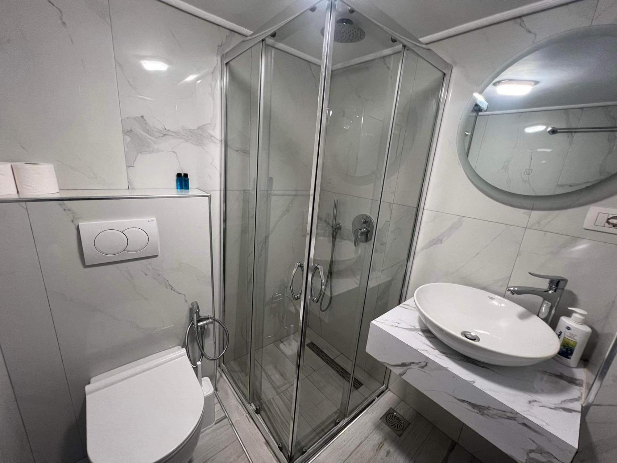 Guesthouse Vila Ari Ksamil Extérieur photo